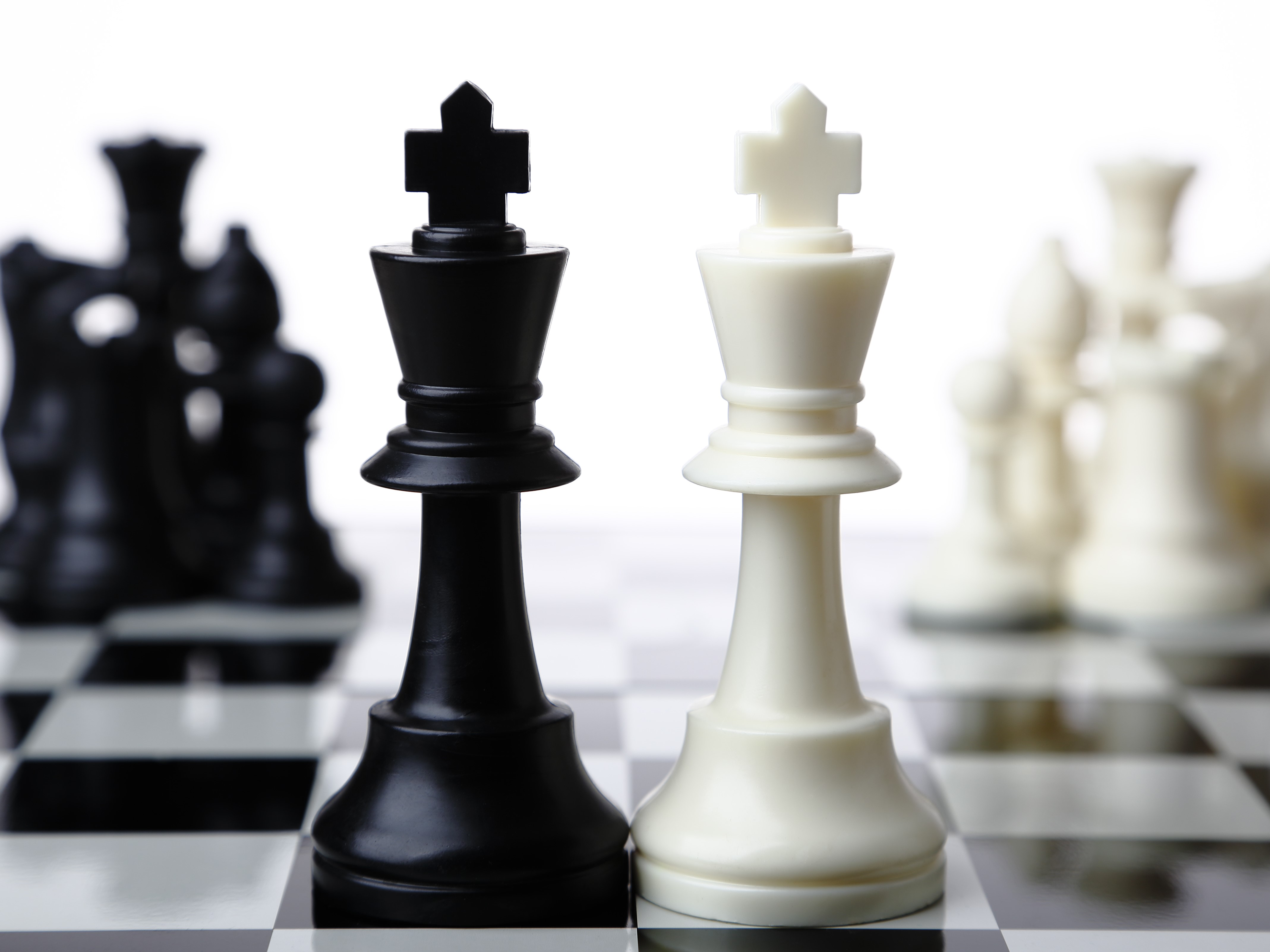 До 8 марта пройдет прием заявок на участие в Чемпионате города Пскова по быстрым шахматам и блицу среди женщин.
