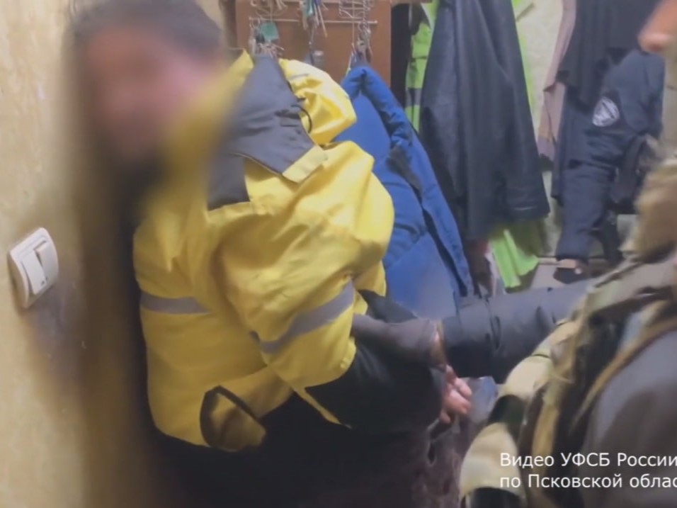 За публикацию материалов, оправдывающих террористические организации жителя Острова оштрафовали на 400 тысяч рублей.