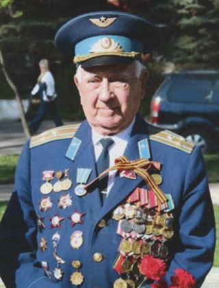 Иванов Виктор Васильевич.