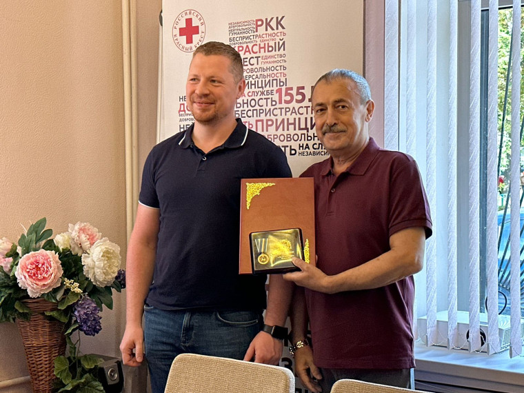Петр Василевский получил медаль «За заслуги перед Псковом». Петр Василевский получил медаль «За заслуги перед Псковом».