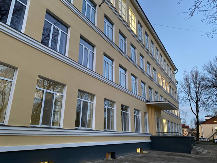 С 16 декабря учащиеся начинают переезд в школу № 2 после капитального ремонта. С 16 декабря учащиеся начинают переезд в школу № 2 после капитального ремонта.